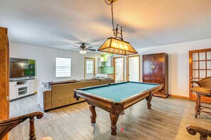 Game Room | 3-Story Home | Free WiFi | Central A/C & Heating