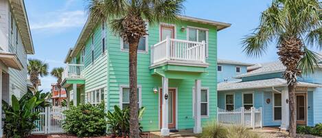 Welcome to Seashell Escape--a 3 BR/3.5 bath home in Village Walk!