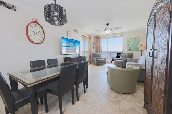 Living/Dining Room