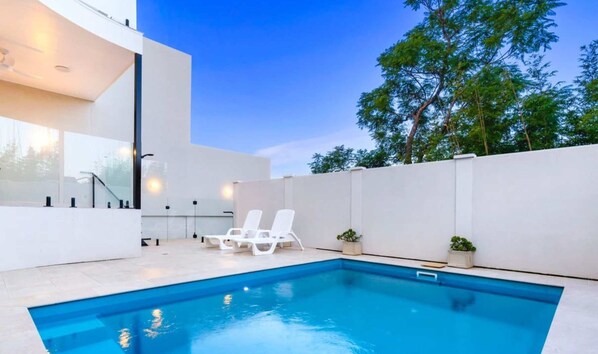 Vista Heights Private Heated Saltwater Pool 