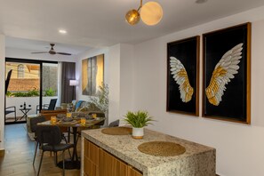 Condo - Image 3