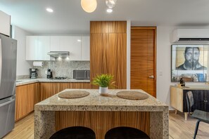 Condo - Image 5