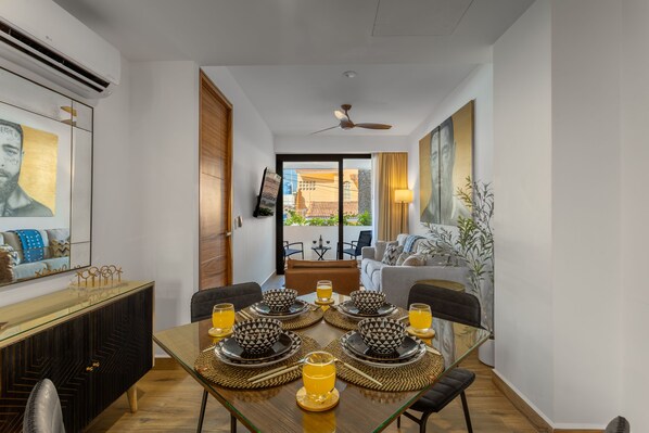 Condo - Image 2
