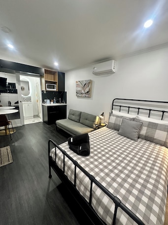 Luxury stay, Sheridan towels and comfortable double bed