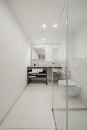 Welcome to the bathroom, a private space designed for your personal hygiene and daily rituals, with the Arbio Designer's touch of elegance.