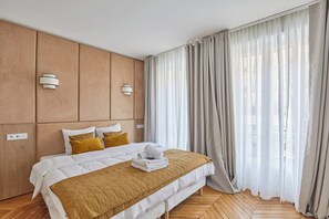 Chambre 1 lit 160 cm