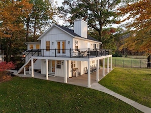 Welcome to Lazy Lacey Cottage!