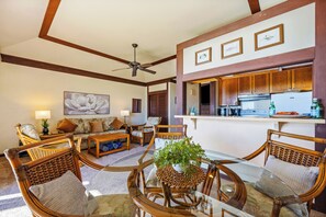 Living Room/Dining View