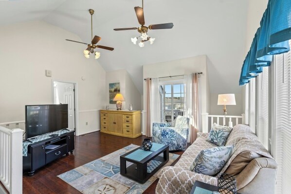 Hidden Gem is a great place to vacation at the beach.