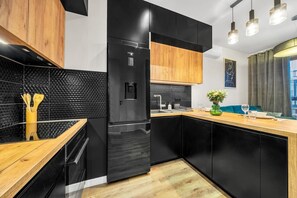 Kitchen | Book Now with RENTUJEMY.COM