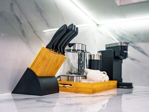 Kaffee und/oder Kaffeemaschine