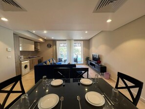 Dining Area
Dining space for 4–6 guests next to open-plan living room