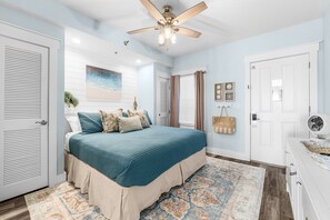 Entry/Bedroom