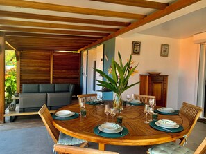 Outdoor dining