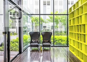 Sala de estar en el lobby