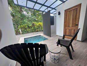 Private plunge pool.