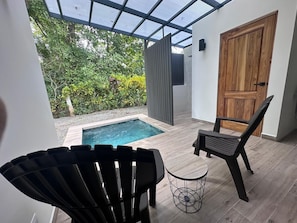 Private plunge pool.