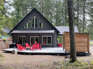 Welcome to Shawnee Chalet! (View from side/back yard)