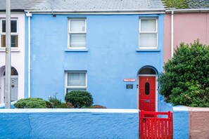 Lobster Cottage - 3 Bedroom Cottage - Tenby (24166)