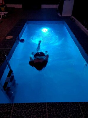 Piscina de Noche
