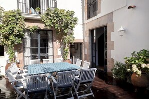 Can Boada Historic XVI century beach Villa near Barcelona 15 minutes walking to beach  Traditional Renewed - 3