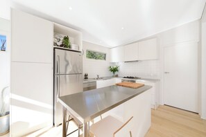 Kitchen (1)