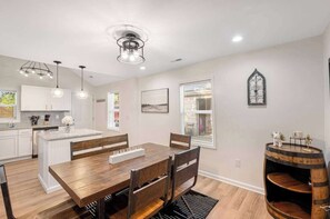 Kitchen: Enjoy delightful meals in our cozy and inviting dining space!