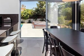 Open kitchen