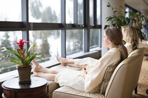 Secluded resting spots at SPA, with free access included vs. $75 / person / day