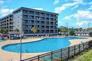 Main Pool at MBR
