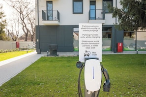 Electric vehicle-charging station