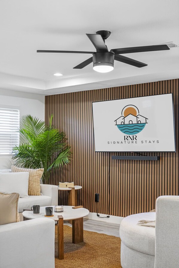 Living Room - enjoy watching your favorite flick on the smart TV
