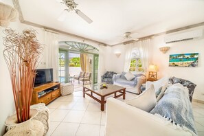The comfortable and fully A/C living room (a rare treat)