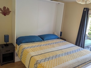 Master king murphy bed with linens and pillows included
