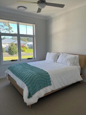 Queen bed
