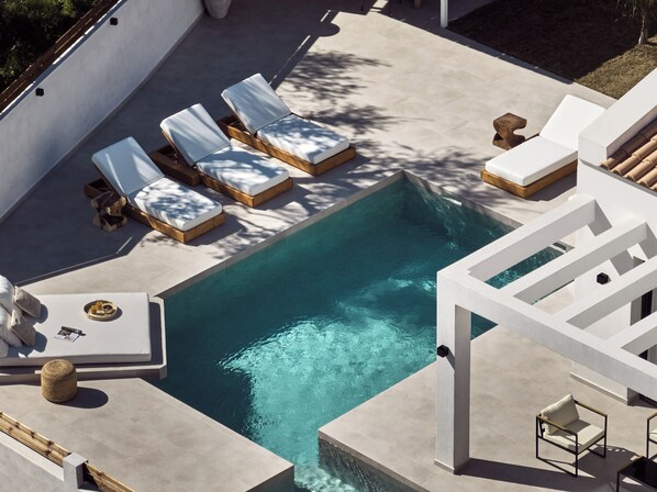 Estelle Villa - Your bespoke haven, in the natural beauty of Zakynthos.