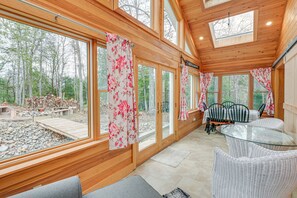 Furnished Sunroom | Dining Area