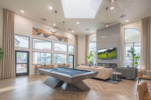 Spielezimmer