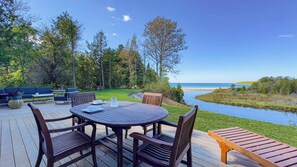Outdoor dining surrounded by nature