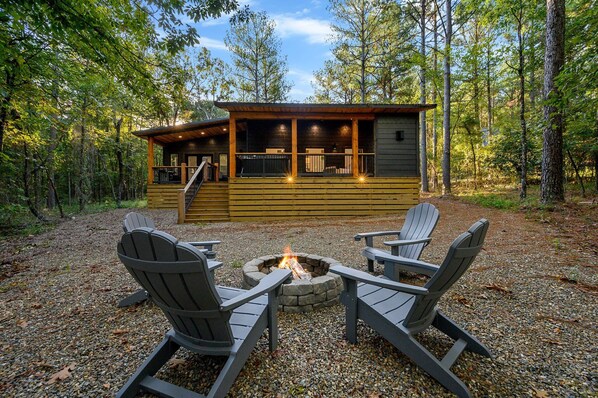 Gather around the firepit for unforgettable moments. Share campfire stories, roast marshmallows, and enjoy the warmth of the flames under the stars.