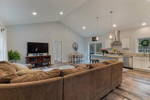 Living and dinning area