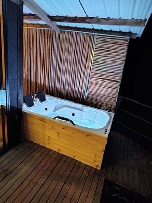 Private jetted hot tub cabin 1