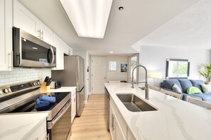 tep into comfort with our beautifully renovated kitchen, featuring all-new appliances—perfect for cooking up a fresh breakfast before enjoying the outdoor picnic and grilling area.