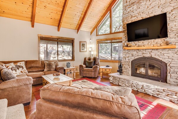 Arnold Vacation Rental | 3BR | 3BA | 2,362 Sq Ft | Stairs Required
