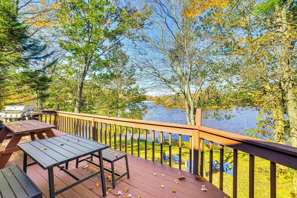 Pocono Lake Vacation Rental | 3BR | 3BA | 1,528 Sq Ft | 2 Steps Required