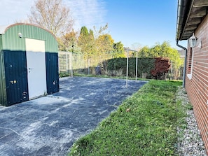 Plante, Himmel, Sky, Vejbelægning, Infrastruktur, Belysning, Skygge, Træ, Asfalt, Sollys