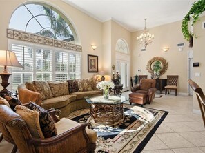 Comfy Open Main Living Space