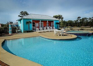 Main Outdoor, Communal Pool - The main pool in the complex features a small clubhouse and kiddie pool. Perfect for enjoying a relaxing day in the sun.