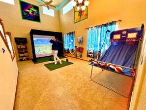 Position Your Perfect Strike: Indoor Golf Paradise and basketball arcade Awaits!!