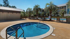 Redfish Village - Hot tub